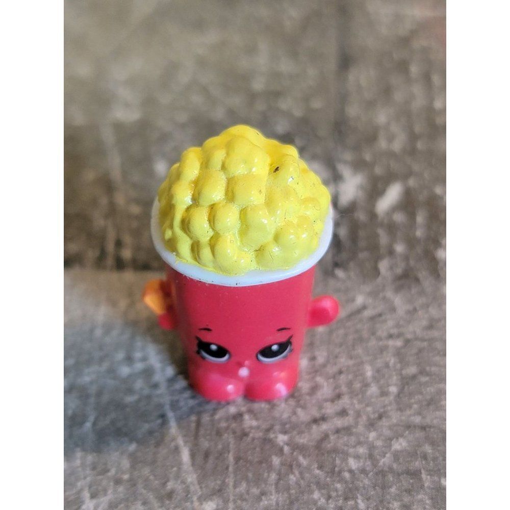 Shopkins moose red popcorn tub food toy figure movies